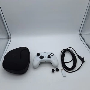 Razer Wolverine V3 Pro Wireless Gaming Controller, Licensed for Xbox & PC, White - Picture 1 of 4
