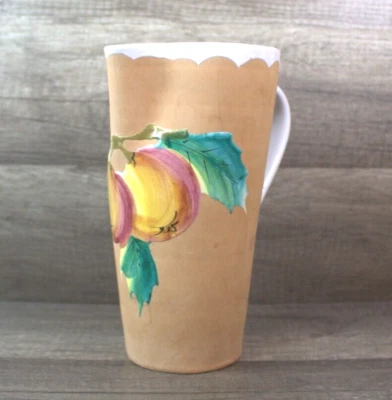 Hermosa jarra decorativa de porcelana de arcilla pintada a mano hecha a mano de colección de 7 pulgadas de alto Foto 1 de 4