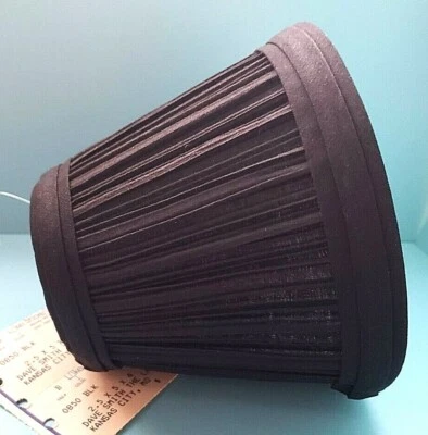 Nuevo Lake Shore negro plisado con pantalla de araña interior blanca 2,5" X 5" X 4 Foto 1 de 4