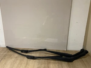 LANDROVER DISCOVERY SPORT L550 PAIR OF WINDSCREEN WIPER ARMS BLADES 237A1 236A1 - Picture 1 of 3