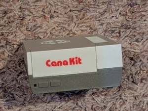 CanaKit Raspberry Pi 3 B+ Retro Gaming Kit w/ 2 Gamepads - Zdjęcie 1 z 10