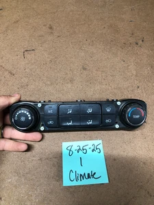 2014 - 2018 Chevy Silverado Climate Control Assembly (OEM) 23486619 - Bild 1 von 6
