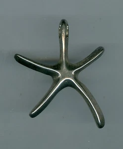 Attractive Sterling Silver Star Fish Pendant - Picture 1 of 2