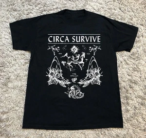 NEU CIRCA SURVIVAL BAND T-Shirt Geschenk für Fan schwarz alle Größen HD850 - Bild 1 von 5