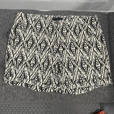 Cynthia Rowley Women's Linen Blend Shorts Size 14  Pockets/Belt Loops - Image 1 of 4