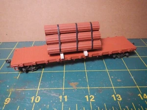 HO Flachwagen mit Custom Rohrladung KDs - Bild 1 von 4