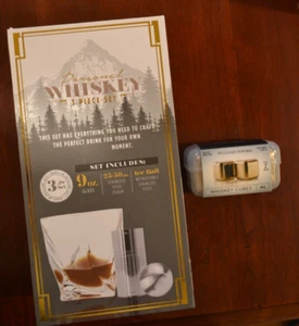 NUEVO WHISKY WILLIAMS SONOMA GOLD WHISKY STONE + JUEGO PERSONAL SELLADO SIN ABRIR - Imagen 1 de 9