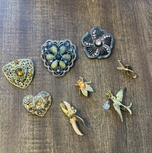 Lote de broches prendedores vintage flor insecto cinta corazón estrás tono plata dorado - Imagen 1 de 2