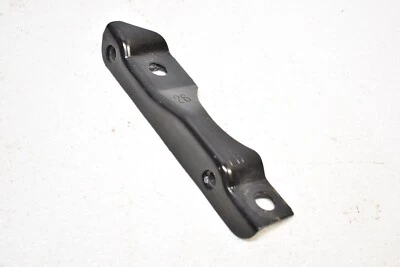 Кронштейн дифференциала левый для Subaru WRX STI 2004-2007 04–07 годов выпуска - Изображение 1 из 4