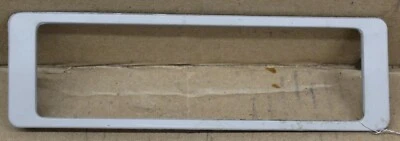 1973 Pontiac Bonneville Catalina Grand Ville LH moldura de lança de canto # 489731  - Imagem 1 de 3