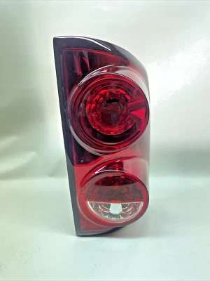 Luz trasera de repuesto para pasajero derecho derecho derecho Dodge Ram TYC 07-09 11624100 Foto 1 de 4