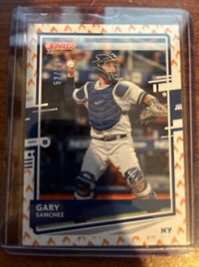 2020 Panini Donruss On Fire Emoji Parallel 52/75 #74 Gary Sanchez NY Yankees
