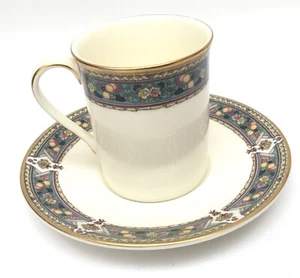 Royal Doulton Porzellan Camberley Demitasse Tasse und Untertasse Set - Bild 1 von 2