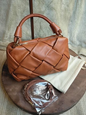 Cartera Bandolera Valentina Fiore Tejida Cuero de Becerro Hecha a Mano en Italia Foto 1 de 4