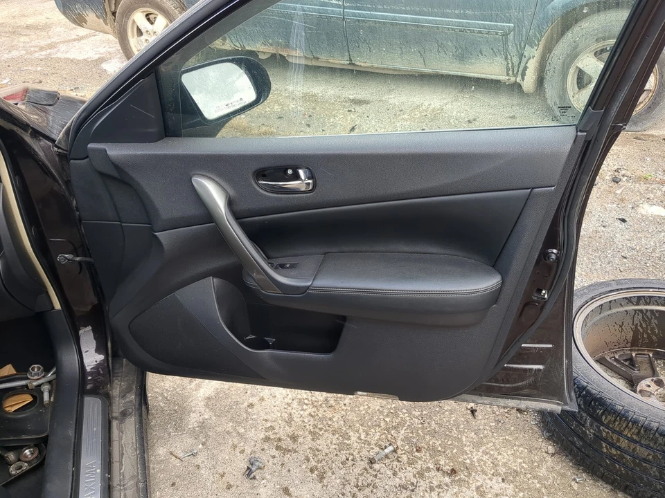 2014 Nissan Maxima Front Right Passenger Interior Door Panel Trim LLL1Z - Image 1 of 1