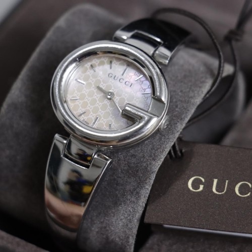 Orologio Gucci Donna Bracciale Quadrante Conchiglia Argento GG Shima 134 5 Nuovo Dal Giappone
