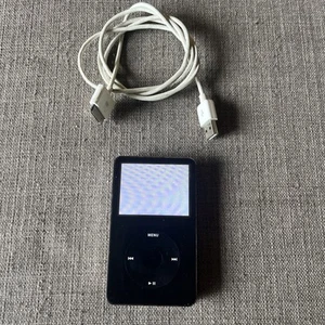 Apple iPod Classic A1136 5th Generation 60GB 4US492LYTXL Black W/Video - PARTS - Picture 1 of 13