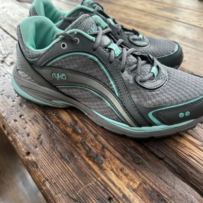 Ryka|Skywalk Mujer Tenis Atléticos Cómodos Zapatos para Correr Gris y Verde Azulado Talla 8 Foto 1 de 4