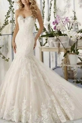 Mori Lee Size 4 Mermaid Wedding Dress by Madeline Gardner - Image 1 of 3