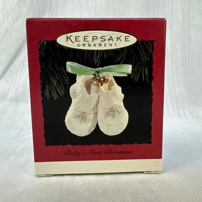Hallmark "Baby's First Christmas" 1994 adorno de recuerdo vintage QX563-3 (NUEVO EN CAJA) Foto 1 de 2