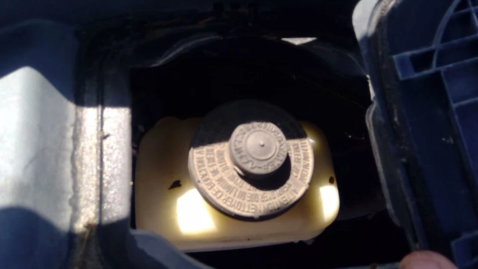 Cilindro maestro de freno compatible con 10-22 LEXUS RX350 5095034 Foto 1 de 1