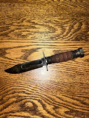 Camillus, NY Fixed Blade Saw Back Knife Vietnam Era - Image 1 of 4