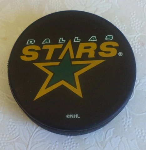 Dallas Stars Hockey Puck - NHL Cover