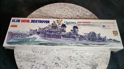 Vtg Lindberg Blue Devil Destroyer 3' Long Motorized 1:126 Scale Model Kit 815M - Image 1 of 4