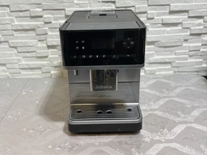 Miele CM63 Kaffeevollautomat während des Kaffeeauslauf wird abgebrochen - Bild 1 von 12