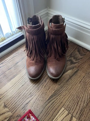 Qupid Brown Fringe Leather Ankle Boots with Buckle Strap! Size 9 - Image 1 of 4