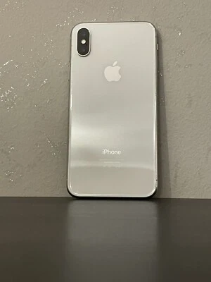 iPhone X argento 64GB - Immagine 1 di 4