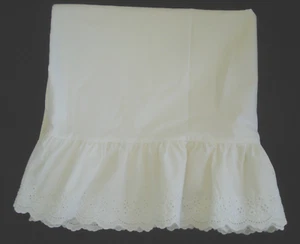Vintage Ralph Lauren Bromley Ivory Cream Ruffled Eyelet Standard Pillowcase NEW - Picture 1 of 7