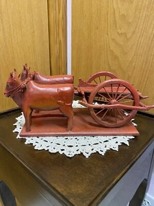 Carro de bueyes arte popular ~ madera ~ rojo ~ vintage - Imagen 1 de 12
