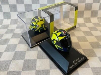 1/8 MINICHAMPS AGV REPLICA HELMET 399 180046 VALENTINO ROSSI MOTO GP 2018 RACE - Image 1 of 4
