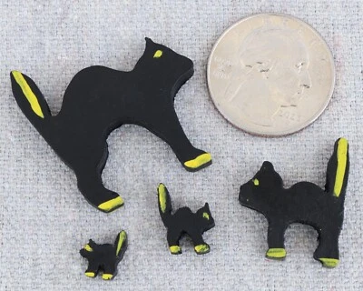 4 Vtg Miniature Primitive Folk Art Wood Scared Spooky Halloween Cat Figurines - Image 1 of 4