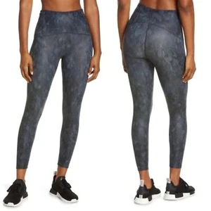 Neu mit Etikett Spanx Reptil 7/8 High Waist Workout Leggings Marine Reptil Größe Small - Bild 1 von 10