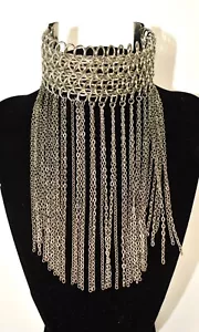 VINTAGE " JOINTED METAL CHOKER WITH RING MESH FRINGE" WAS POPULAR IN THE 1920S - Picture 1 of 5
