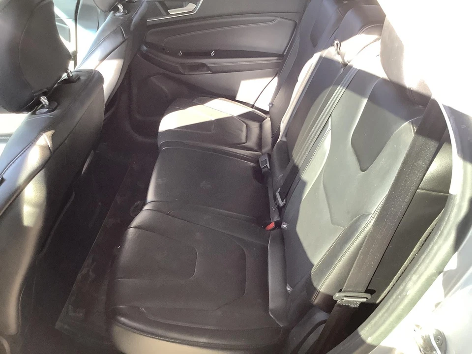 Asiento trasero usado se adapta: Ford Edge 2016 grado A Foto 1 de 4