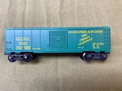 2 KMT (Japan) O Gauge Boxcars for Parts or Kitbashing. - Image 1 of 4