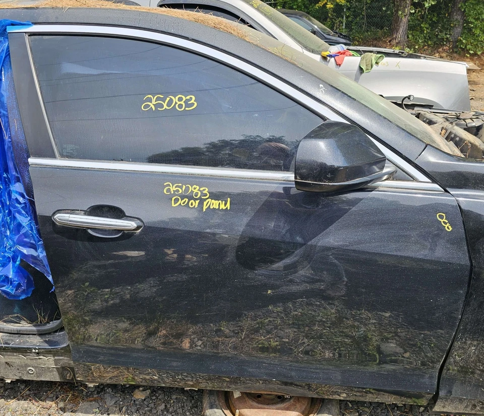 Conjunto de puerta delantera Cadillac ATS Sedán 13-18 lado derecho del pasajero negro GLK OEM Foto 1 de 1