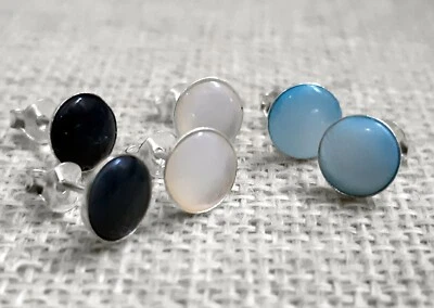 925 ECHT SILBER ***  Kleine Ohrstecker rund mit Perlmutt  4 / 7 mm Ø - Bild 1 von 4