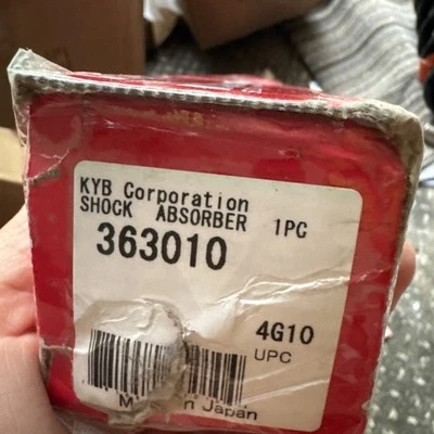 KYB 363010 Shocks & Struts Excel-G Front fits MAZDA RX-7 19 Foto 1 de 3