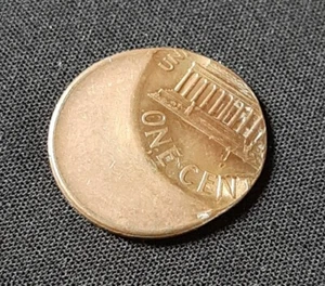 🔥1 CENT AMERICANO DECENTRATO🔥ERRORE DI CONIO!🔥CENTESIMO LINCOLN USA🔥RARA!🔥 - Picture 1 of 4