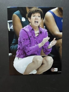 Muffet McGraw Hot autographed signed Notre Dame Irish 8x10 photo Beckett BAS coa - Picture 1 of 1