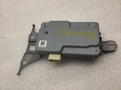 2010 Toyota Sequoia Conv/Invert/Charger Inverter ID 0909002134 OEM - Image 1 of 4