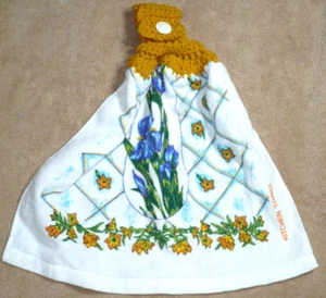 1 Crochet Top Hanging Kitchen Towel Flowers Iris, Single gold yarn - Picture 1 of 1