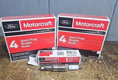 Juego de 7 bujías originales OEM Motorcraft SP-546-X Ford 5,4 L 3 V Ford PZK-14F-X Foto 1 de 4