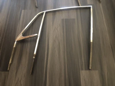 Marcos de puerta Porsche 1966 cuña de 3 tornillos SWB 911/912 Foto 1 de 4