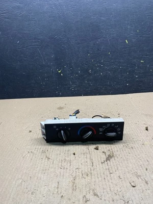 GMC Chevrolet Express 1500 2001-2007 control de clima aire acondicionado Q7151 DG Foto 1 de 4