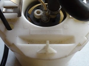 SAAB 900 CLASSIC FUEL PUMP COMPLETE aero injection turbo SPG   - Picture 1 of 3